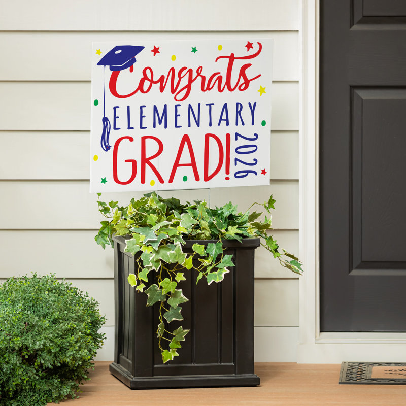 «Congrats Elementary Grad!» Enseigne de jardin Coroplast, 24 po x 18 po
