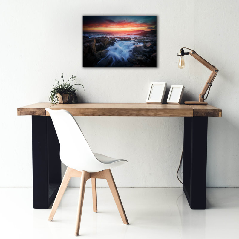 «Red Sky At Dusk» par Rick Berk, art mural sur toile, 26 po x 18 po
