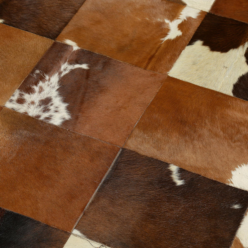 Tapis patchwork en cuir de vache véritable fait à la main - Tapis en cuir naturel tricolore, Rectangle 7 pi 10 po x 10 pi