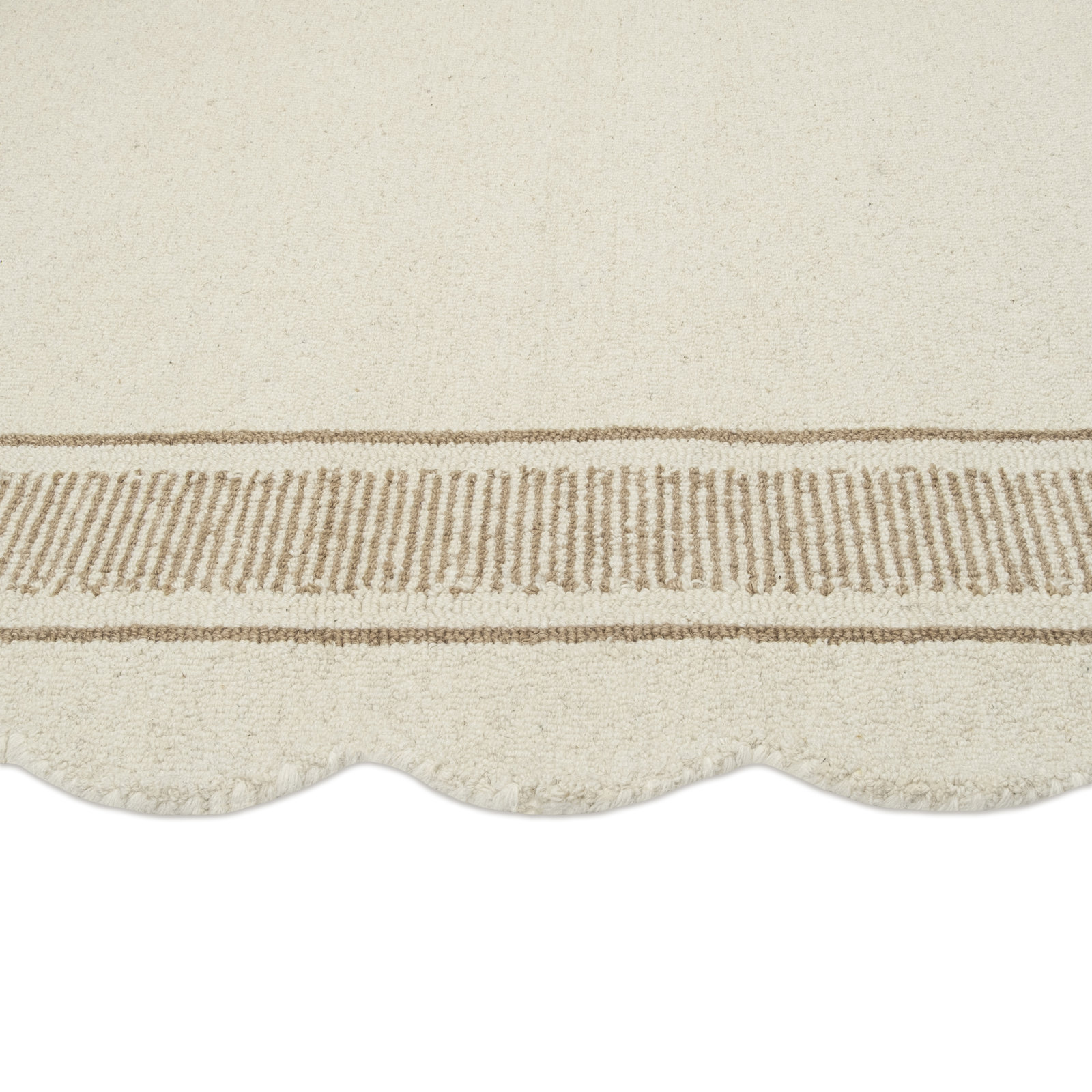 Waverley Hand-Tufted Wool Rug, Ivory, Scalloped 5'6" x 8'6"