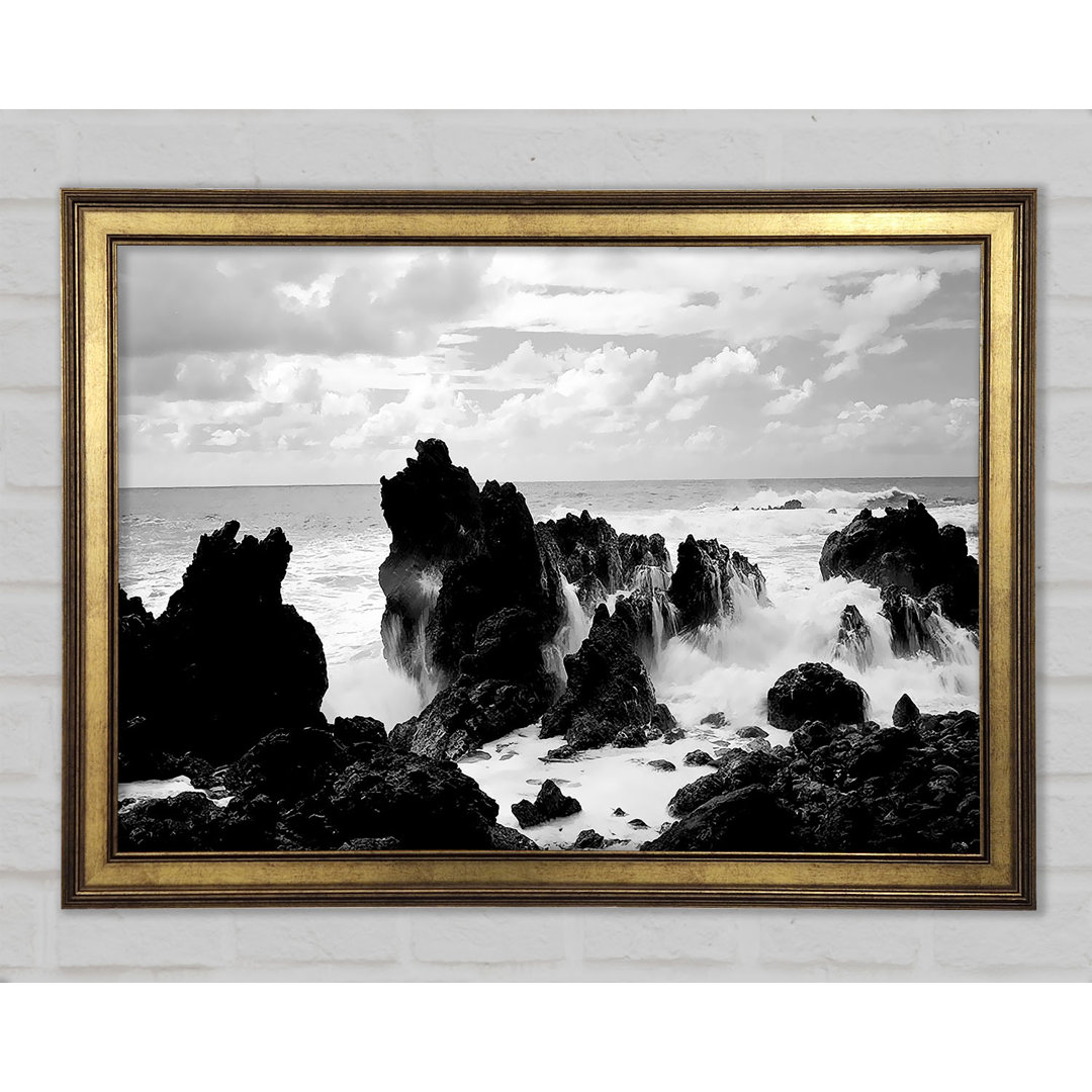 Crashing Waves Over Rocks B N W - Einzelbildrahmen Kunstdrucke