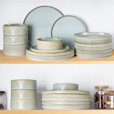  Ensemble de 24 assiettes et bols en porcelaine légers de 24 pièces, ensemble de vaisselle en céramique pour 8 personnes, ensemble de vaisselle résistant aux égratignures, va au micro-ondes et au lave-vaisselle, bleu illusion