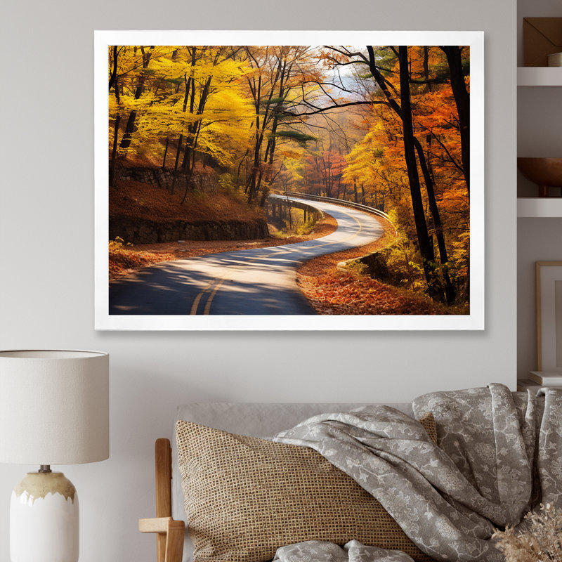 Route dorée d'automne II - art mural, Cadre de coin blanc fermé, H 12 po x l 20 po x P 1 po