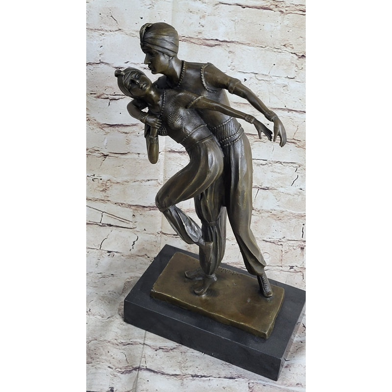 Figurines et sculptures