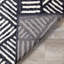 Tapis tribal blanc Shelldrake 4 pi 7 po x 6 pi 7 po