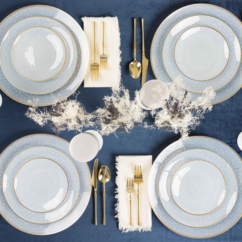 Assiettes transparentes martelées rondes blanches 7 pouces avec bordure dorée Ecoqualité 80 invités