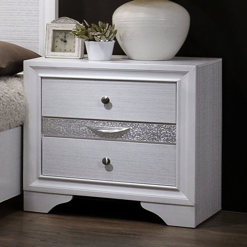 Table de chevet contemporaine 3 en blanc - avec espace pour bijoux caché et matériau avec tiroir de style chambre à coucher