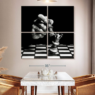 Senne Toppling Chess Piece