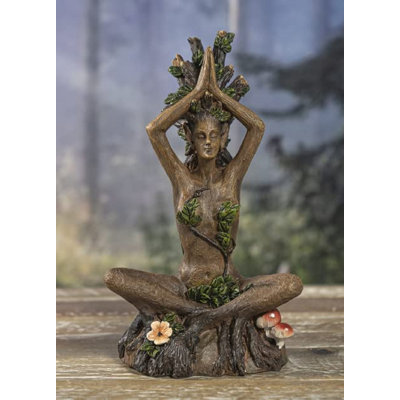 Millwood Pines, femme celtique, femme verte, Gaia, Dryade, déesse de la Terre, méditation, yoga, zen, pose, figurine, arbre de vie, créature mystique, forêt, faune et faune