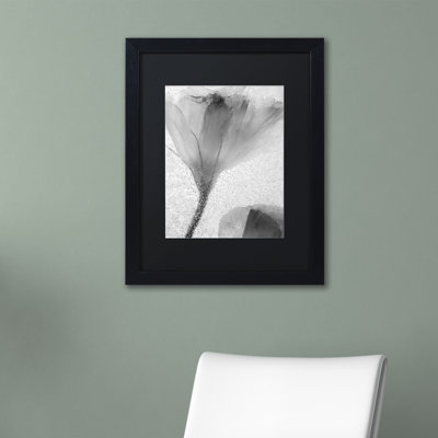 «Flowers on Ice-13» par Moises Levy - reproduction de photo sur toile encadrée