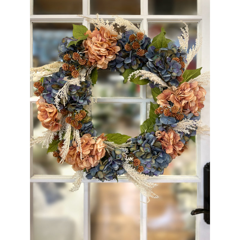 Couronne d'automne 24 po avec hortensias, baies et pampas