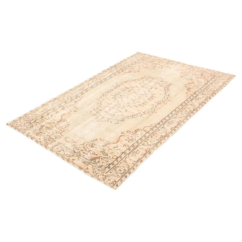 Tapis vert clair Lukasz 6 pi 1 po x 9 pi 6 po