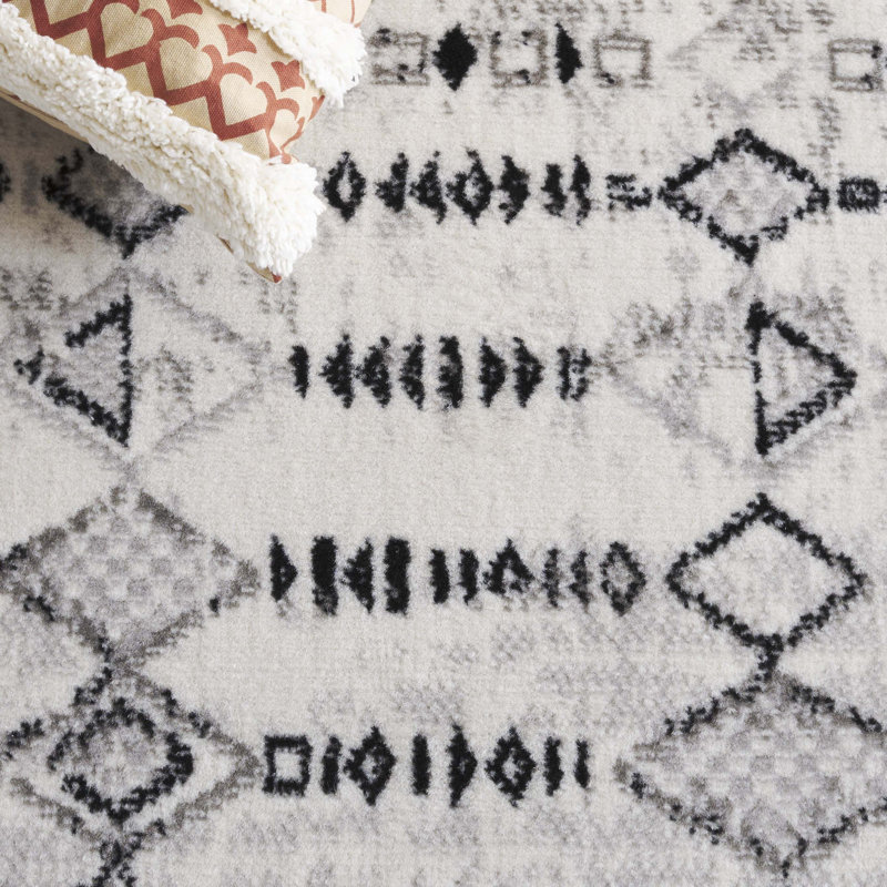 Latai Temple Bcf/Jute/Latex/Overlock Southwestern Rug in Black/Gray/Ivory, Rectangle 8' x 10'