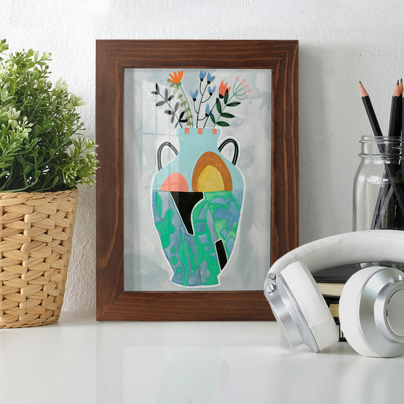 Blayze Collage Vase IV, encadré sur papier, H 9 po x l 7 po x P 1 po, Châtaigne