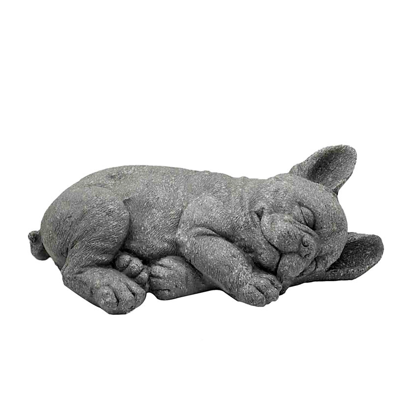 Bouledogue gris en polyrésine endormi