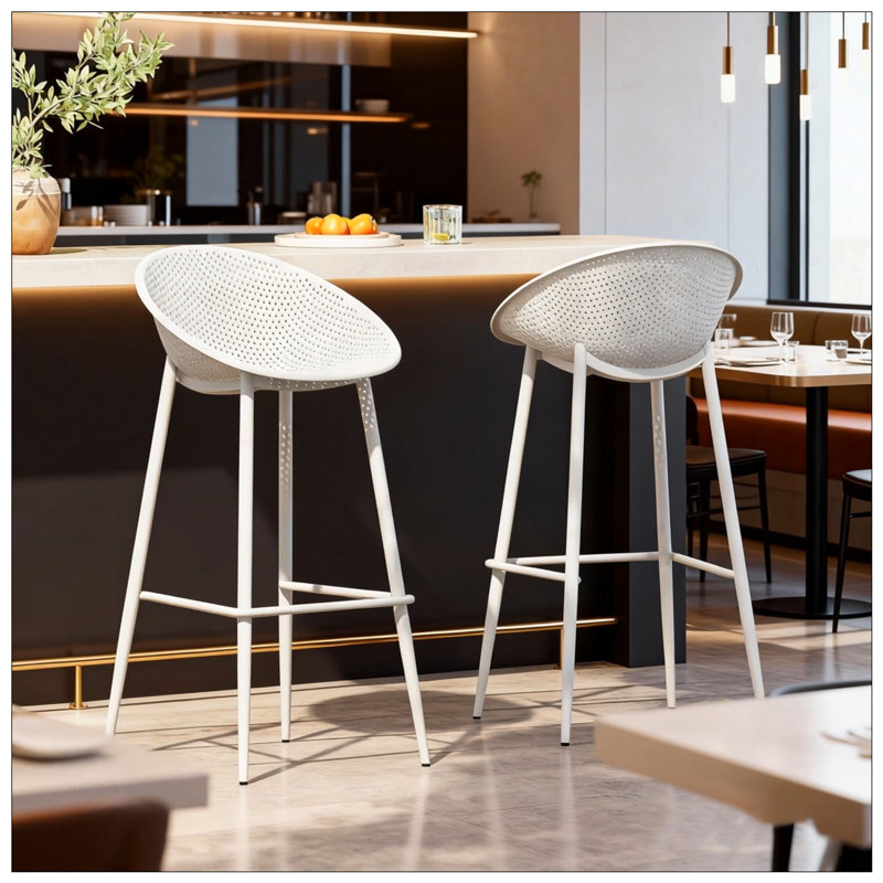 Tabouret de bar Gable avec mélange de plastique résistant aux intempéries et structure en fer pour une assise extérieure durable
