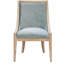 Chaise rembourrée avec garniture cloutée