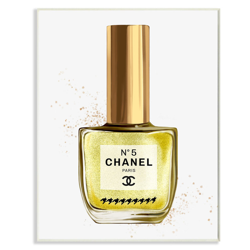 «Makquillage Nail Vernis Yellow Gold Fashion Design», impression, H 15 po x l 10 po, Plaque de bois