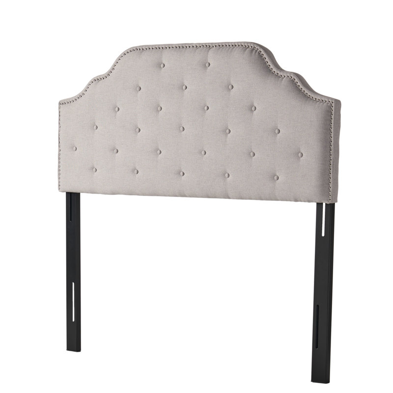 Grand lit et tête de lit double gris - Style moderne avec capitonnage à boutons et détails cloutés attrayants Assemblage recouvert de tissu enchanteur
