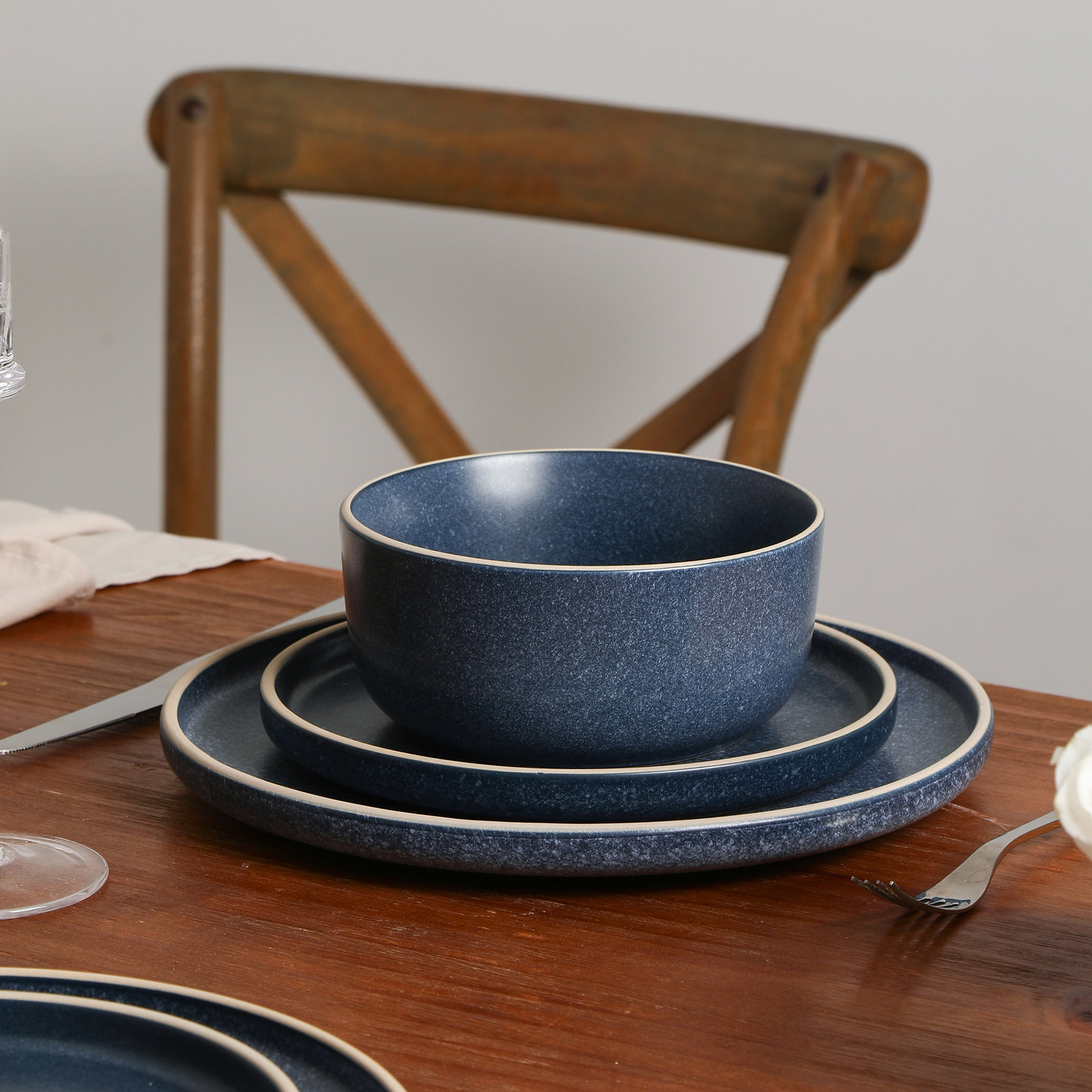 Amber Stoneware Dinnerware Set, Blue