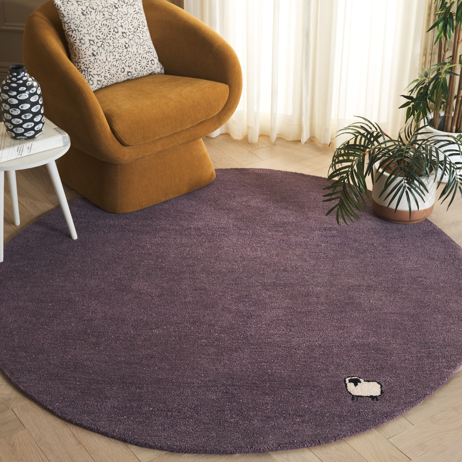 Roxy Purple Hand-Woven Wool Rug, Round 6'