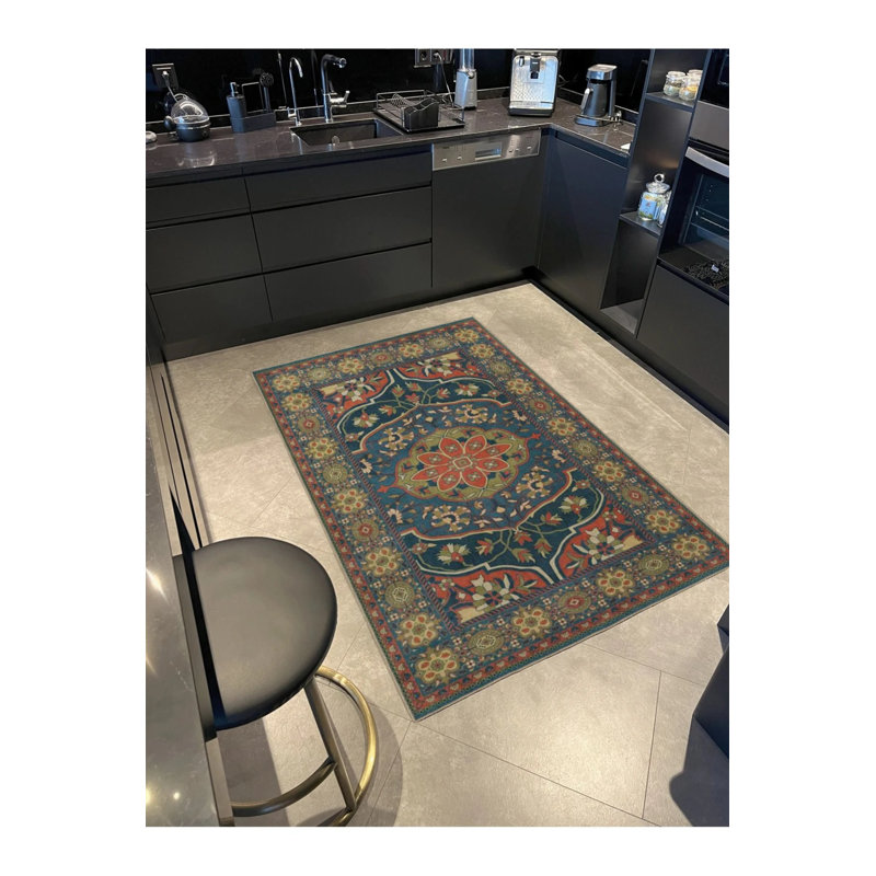 Red Green Star Traditional Woven Base Washable Carpet, Rectangle 3'4" x 5'