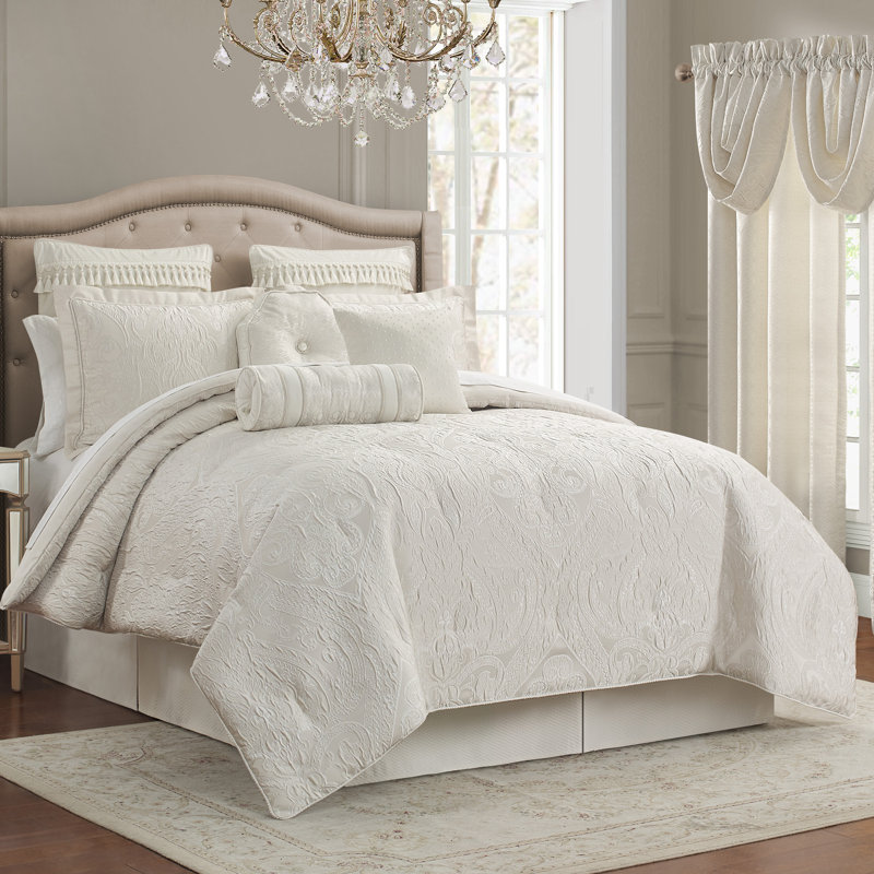 Waterford Aragon 6 Piece Comforter Set, Queen Comforter + 5 Additional Pieces