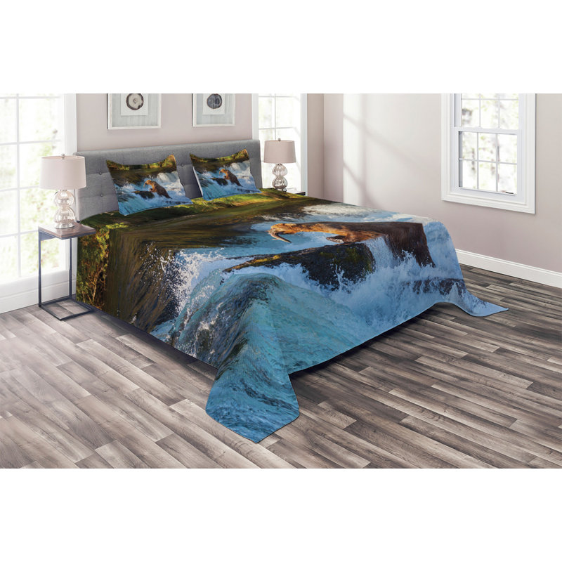 King Size White Quilted Bear Print Bedspread Set