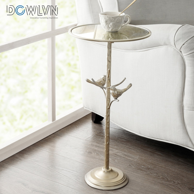 Table d'appoint antique avec miroir