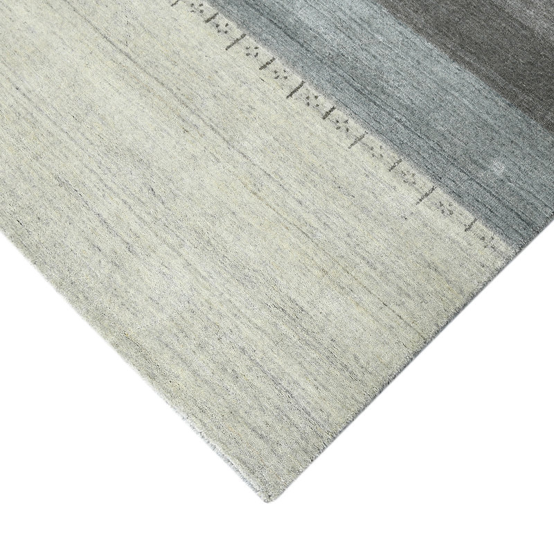 Ivory Hand-Tufted Wool and Viscose 5' x 8' Rug