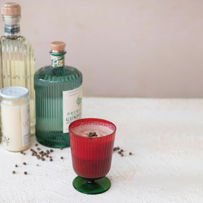 Verre à pied cannelé