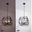 Suspension carrée moderne à 4 lumières, style ferme, avec chaîne de suspension ajustable, noire et dorée.-190382495