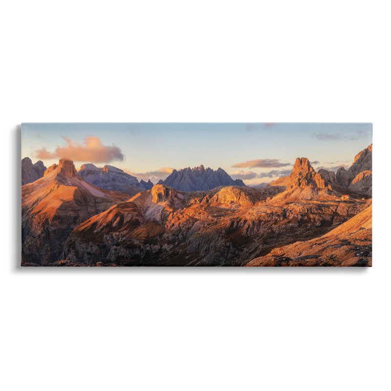 "Panoramic Desert Canyon Peaks", art mural par Martin Podt, L 48 po x H 20 po x P 1,5 po, Toile tendue