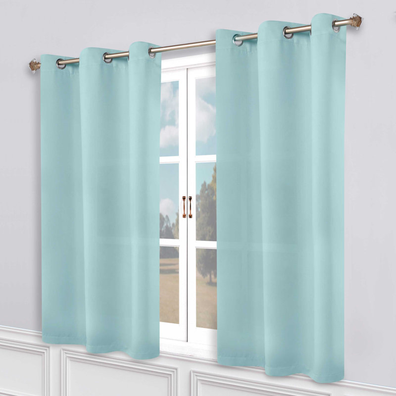Paire de rideaux obscurcissant avec œillets Millendon, Lys vert, L 42 po x L 63 po