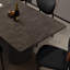 Petite table et chaise de salle à manger élégante pour petit appartement-110331517