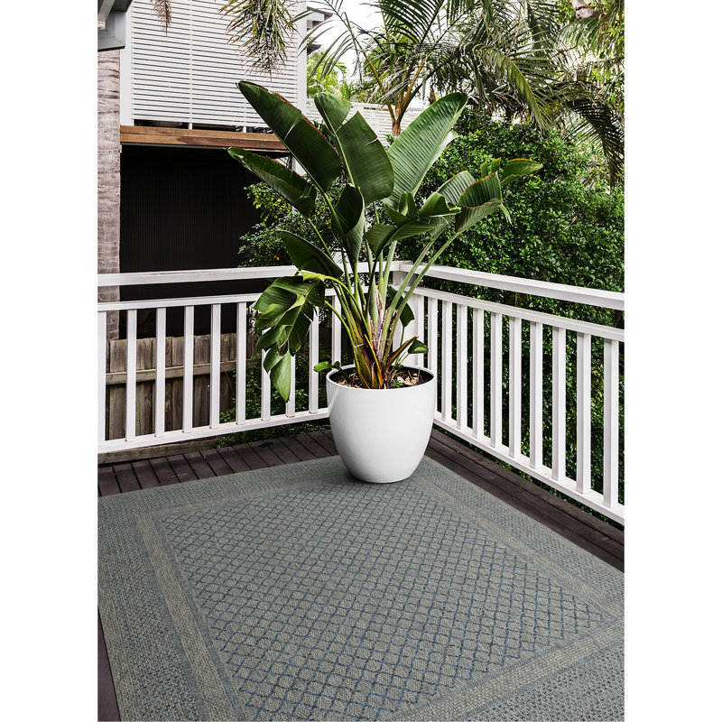 Modern Transitional Geometric Southwestern Textured High-Low Cut & Loop Area Rug, Rectangle 5'3" x 7'6"