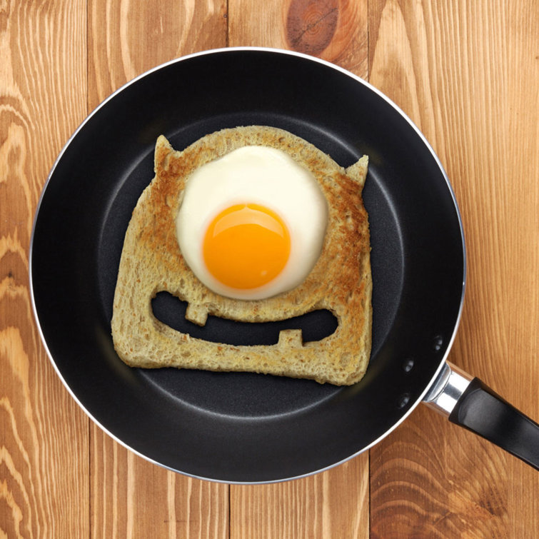 https://assets.wfcdn.com/im/50794178/resize-h755-w755%5Ecompr-r85/2590/259052808/Genuine+Fred+EGG+MONSTER+Bread+Cutter.jpg