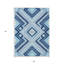 Tapis intérieur / extérieur lavable 5 pi x 8 pi bleu marine et ivoire Tribal