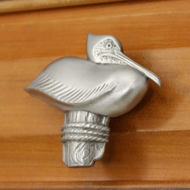 2 3/4" Pelican Right Facing Knob