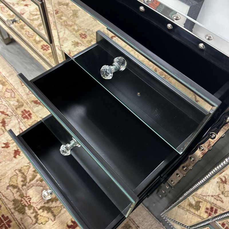 Brookmount 18'' W Nightstand