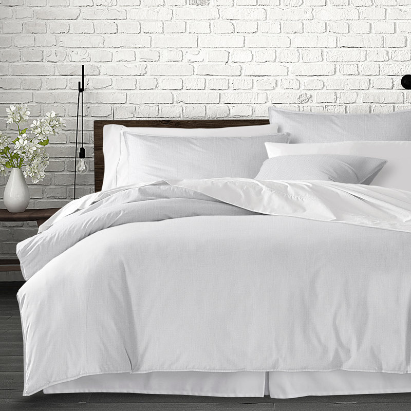 Phoenix Comforter Set, California King Comforter + 2 King Shams, White