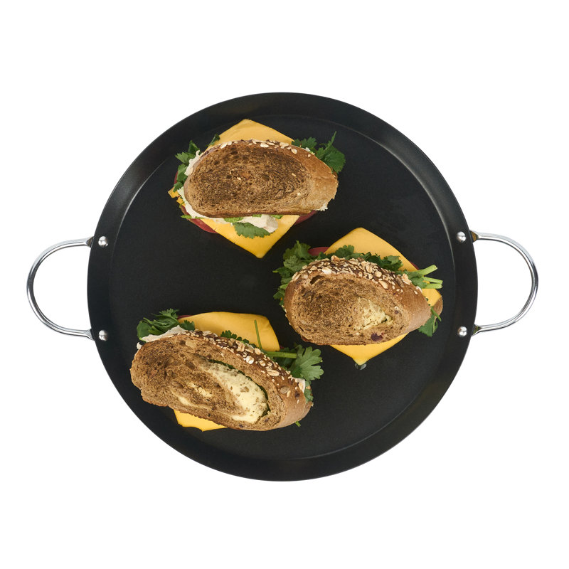 Ensemble de 10 plaques chauffantes antiadhésives rondes en acier au carbone avec poignées en métal Comal, 14.6"