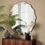 Miroir d'appoint mural à bordure festonnée Zaren