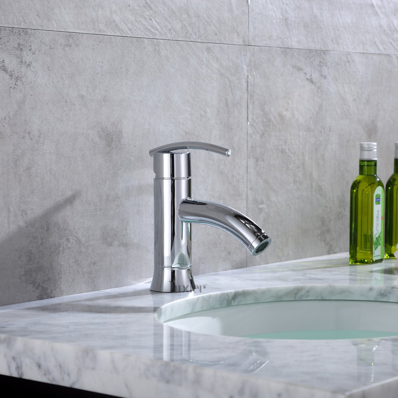 Single Hole Bathroom Faucet with Drain Assembly, Chrome
