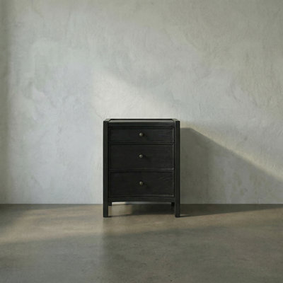 Hampton 24'' W Solid Wood Nightstand