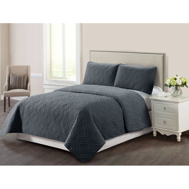 Garvin Polyester Quilt, Twin Quilt + 1 Sham, Charcoal