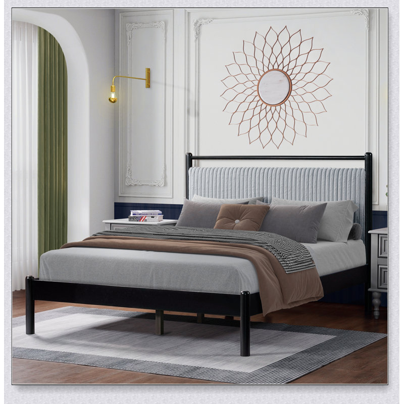 Base de lit en bois avec tête de lit moelleuse