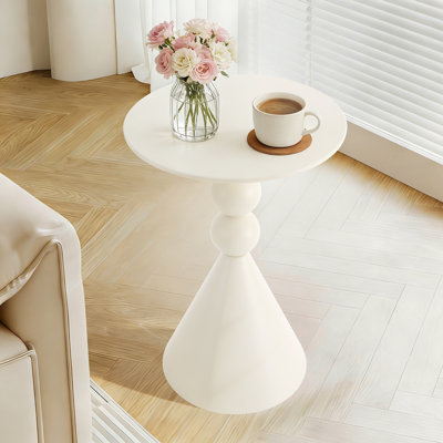 Petite table de bout, table d'appoint