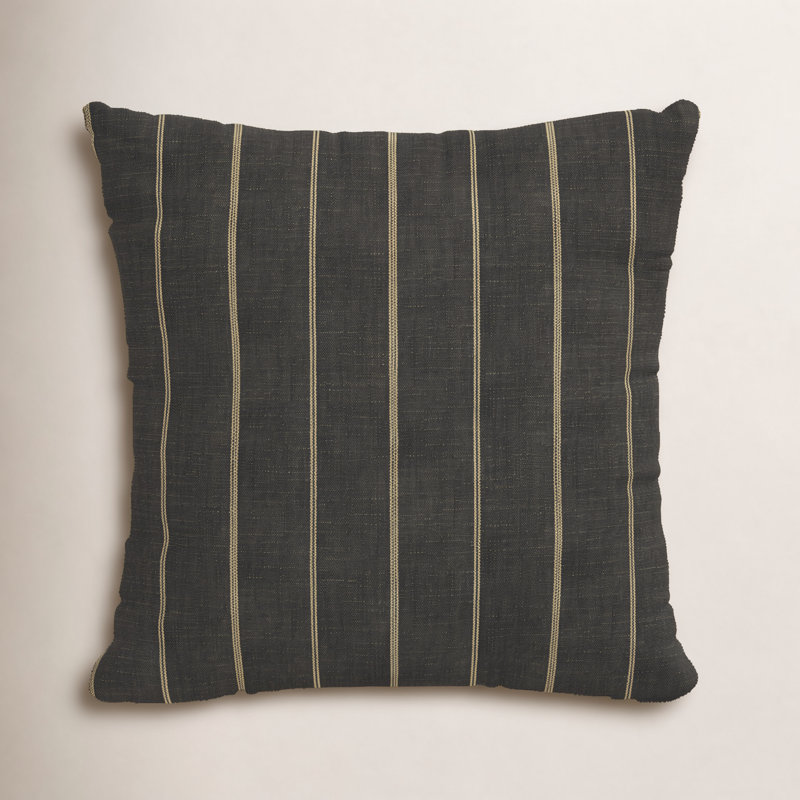 Housse de coussin décoratif carré Clara, Housse de coussin seulement - sans coussin, Noir, 18" x 18"