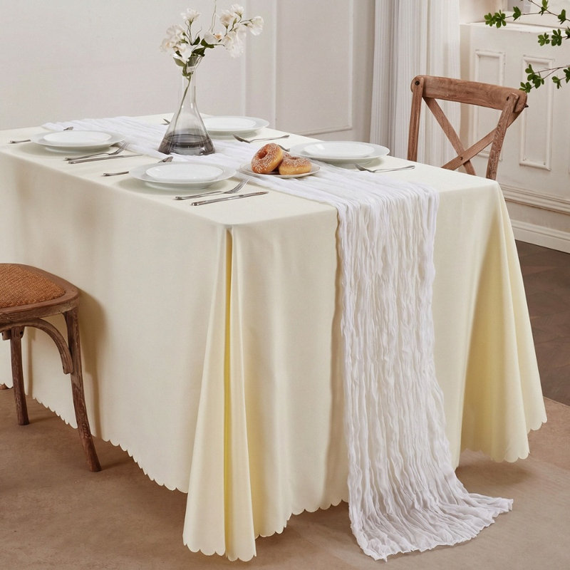 Chemins de table en coton blanc